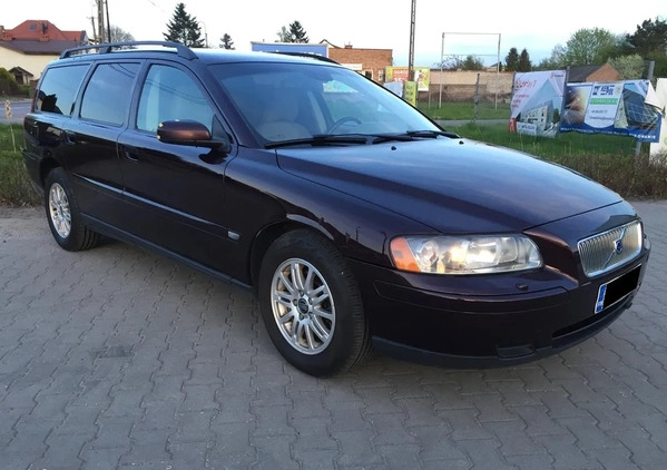 Volvo V70 cena 19900 przebieg: 366000, rok produkcji 2005 z Jedwabne małe 191